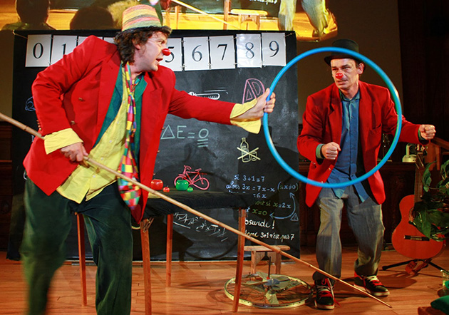 Les clowns de l'Ile Logique affectés par une pustule rouge
